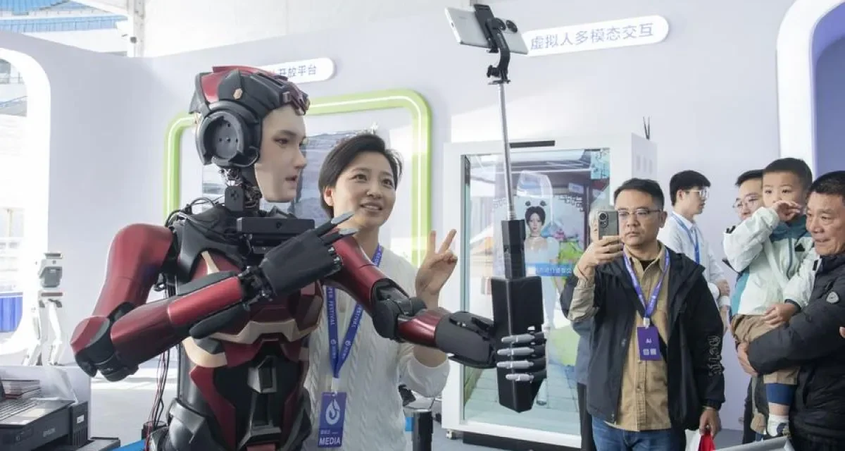 Robot Pintar China Tampil Atraktif, Warga Swiss Terpukau