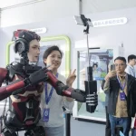 Robot Pintar China Tampil Atraktif, Warga Swiss Terpukau