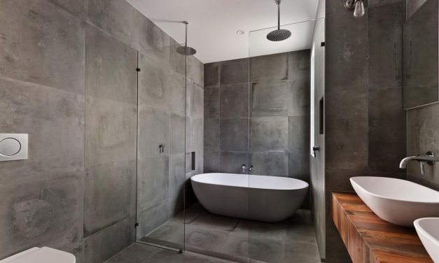 Jenis Material Lantai Kamar Mandi Yang Aman Saat Basah