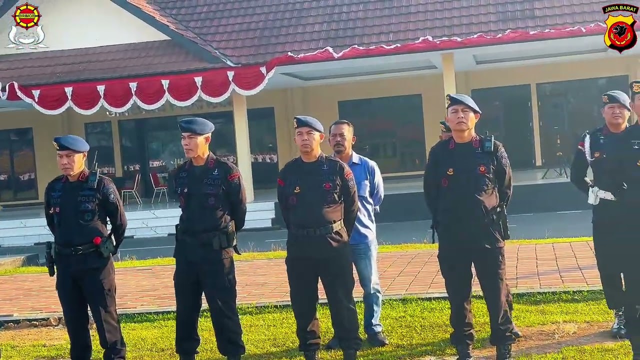 Komitmen Tegas