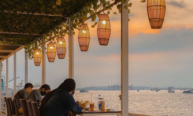 Restoran Unggulan Di Surabaya Yang Wajib Banget Di Kunjungi!