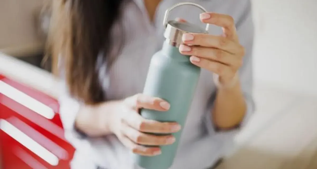 Manfaat Membawa Tumbler: Cara Ampuh Penuhi Konsumsi Cairan