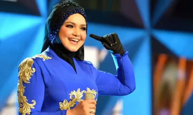 Siti Nurhaliza Diva Malaysia Yang Tetap Bersinar Di Puncak Karier